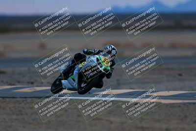 media/Jan-15-2022-CVMA (Sat) [[711e484971]]/Race 15 500 Supersport-350 Supersport/